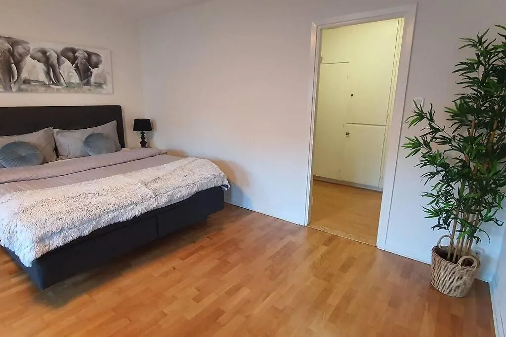 Apartment With Garden Near Metro! Stockholm Sweden