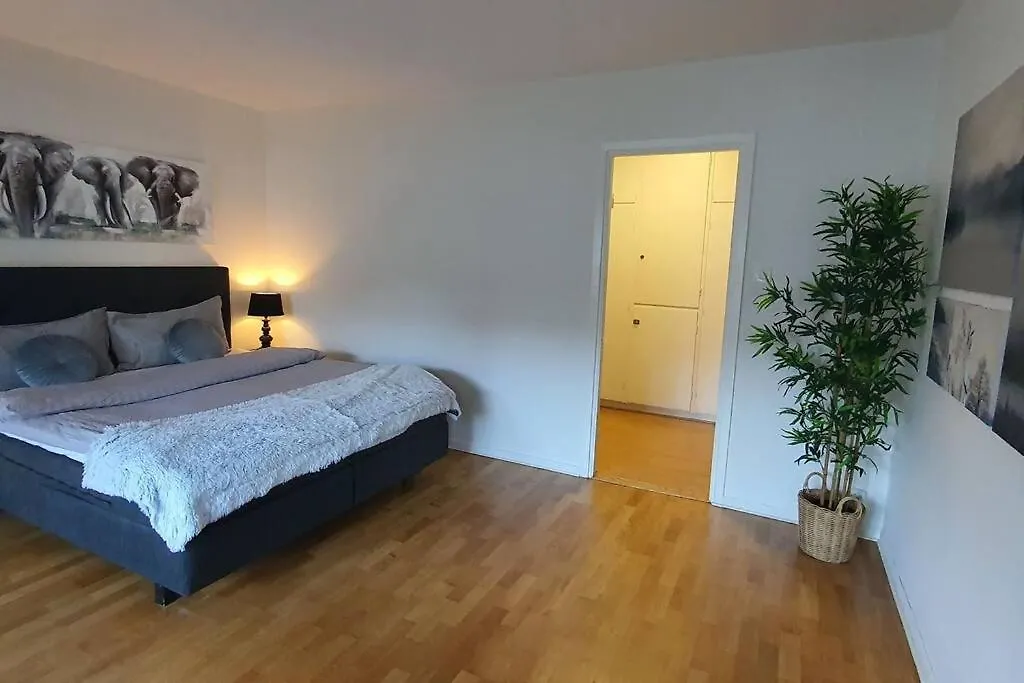 Apartment With Garden Near Metro! Stockholm